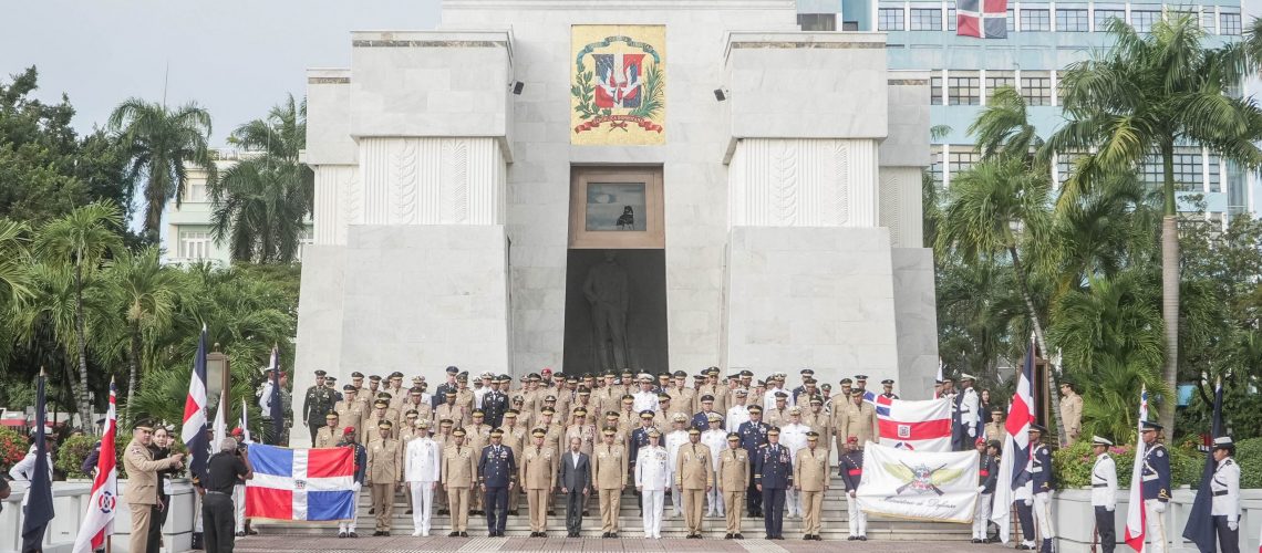 Autoridades militares RD tributan honor a los Padres de la Patria y reafirman compromiso patriótico en Altar de la Patria 4