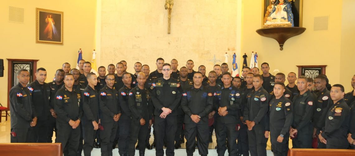Comando-Especial-Contraterrorismo-del-MIDE-celebra-eucaristia-con-motivo-del-41-Aniversario-de-su-fundacion-1