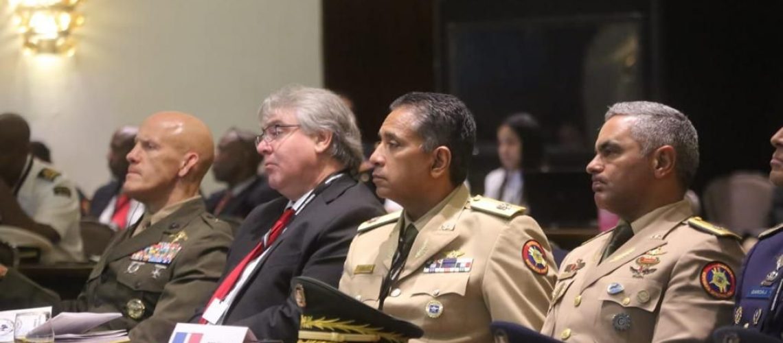 En seminario internacional Expertos militares proponen nuevas formas para abordar amenazas complejas en las naciones 4