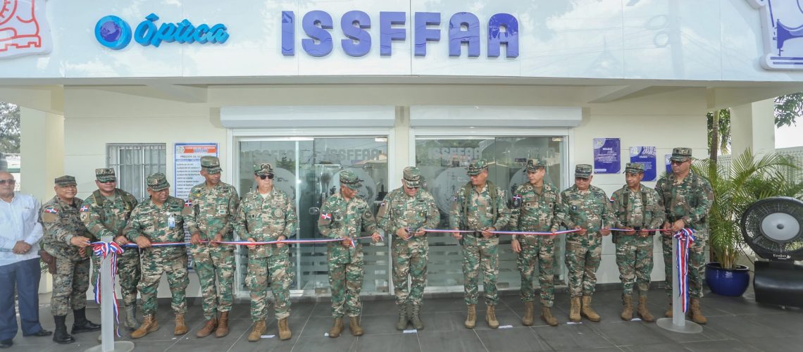 ISSFFAA inaugura tienda Militar con Sastrería y Óptica en la 1ra. Brigada de Infantería del ERD 2