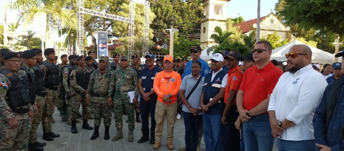 Las Fuerzas Armadas realizan operativos contra el dengue en San Cristóbal y Barahona 5