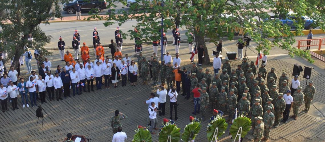 Ministerio de Defensa rinde tributo a los héroes de la Batalla del 30 de Marzo 8