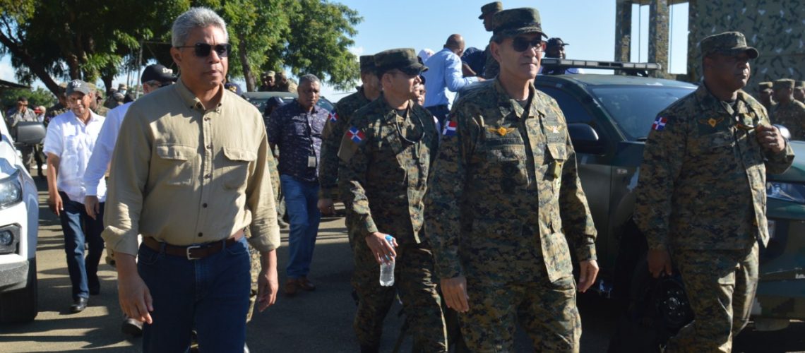 Ministro de Defensa Díaz Morfa asegura verja en región fronteriza ya es una realidad cuyo proceso “va bien”