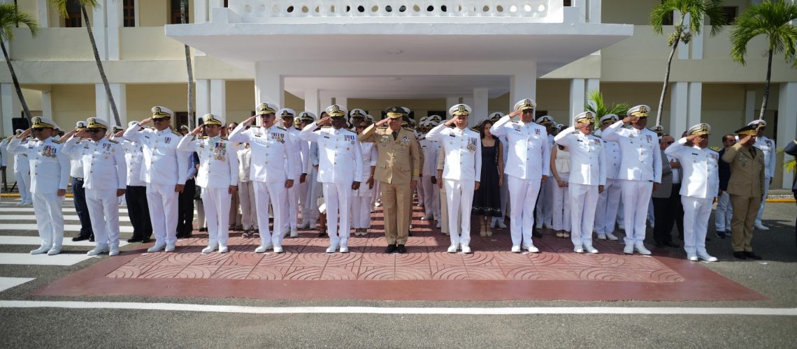 Ministro de Defensa encabeza acto de cambio de mando en la Armada de República Dominicana 13
