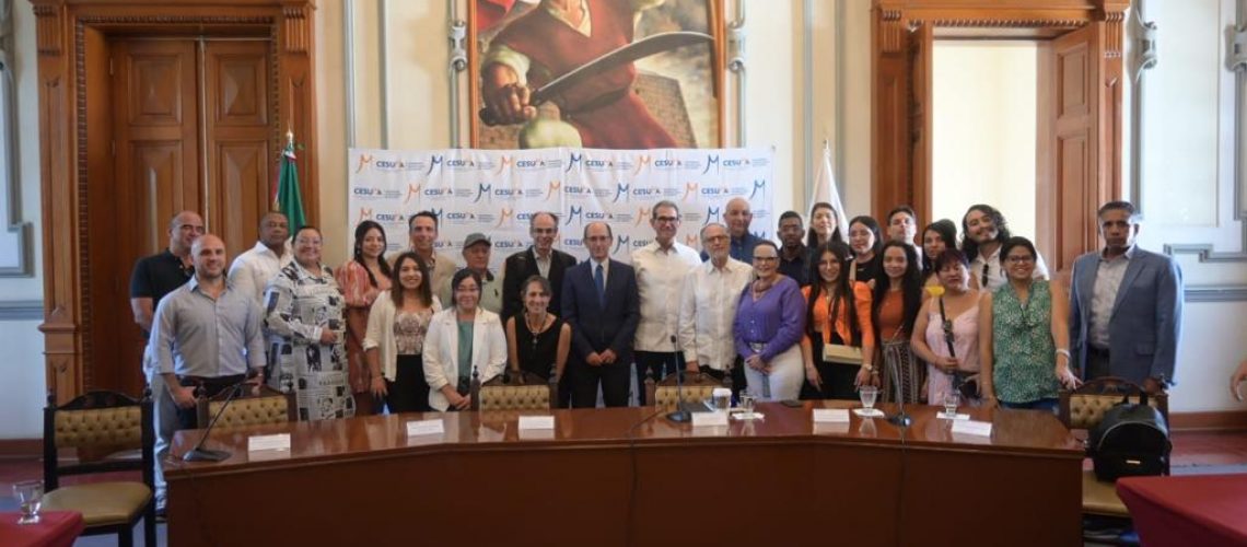Ministro de Defensa es recibido como visitante distinguido en Ayuntamiento de Puebla 6