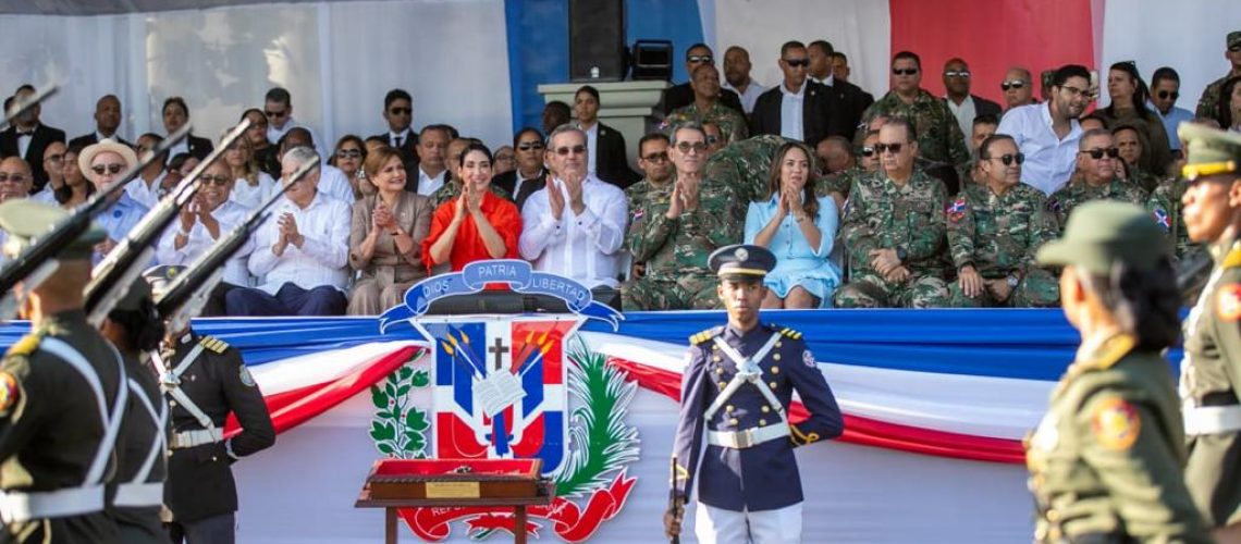Presidente-Abinader-encabeza-desfile-militar-por-el-179-de-la-Independencia-Nacional-2