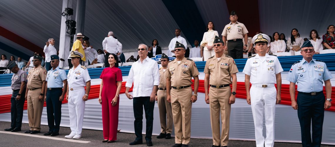 Presidente Luis Abinader encabeza innovador desfile militar en 181 Aniversario Independencia Nacional 21